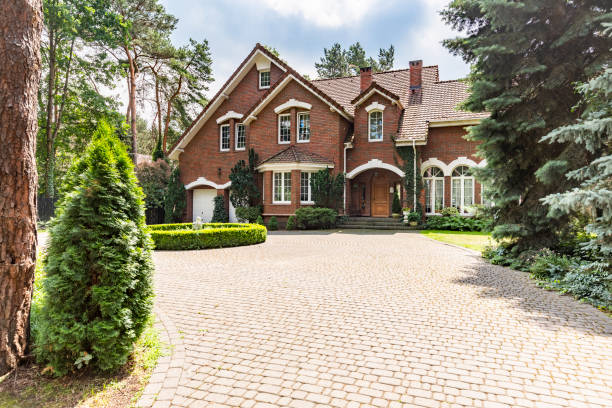 Best Local Driveway Pavers  in Manchester, NH