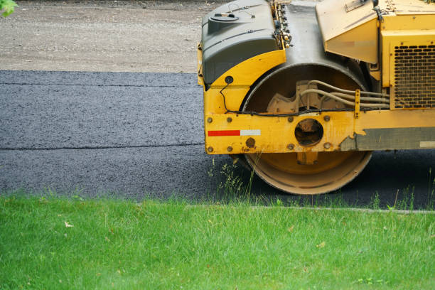 Best Professional Driveway Pavers  in Manchester, NH